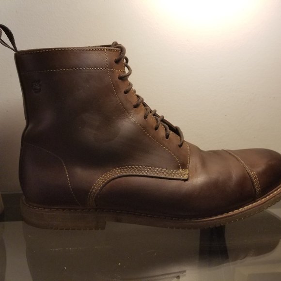 timberland boots size nine with a zipper main image 8
